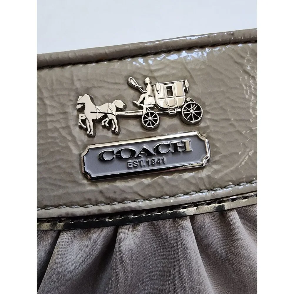 Authentic COACH Champagne Sateen Pleated Wristlet with Leather Trim